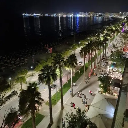 アパート Seaside Vlorë