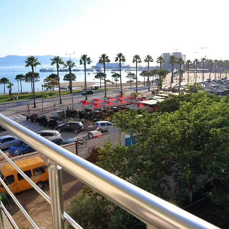 Seaside アパート Vlorë